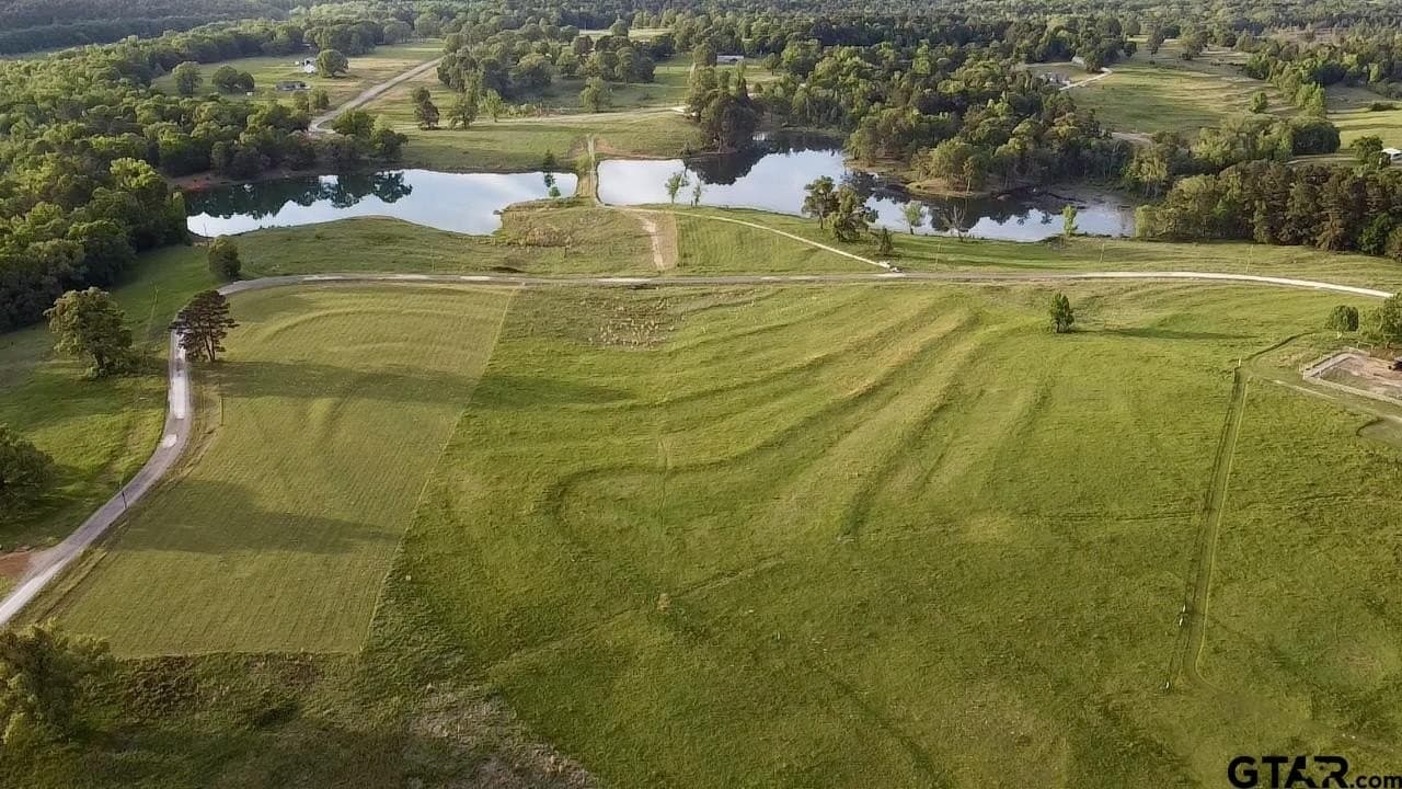 4.01 acres in Upshur County