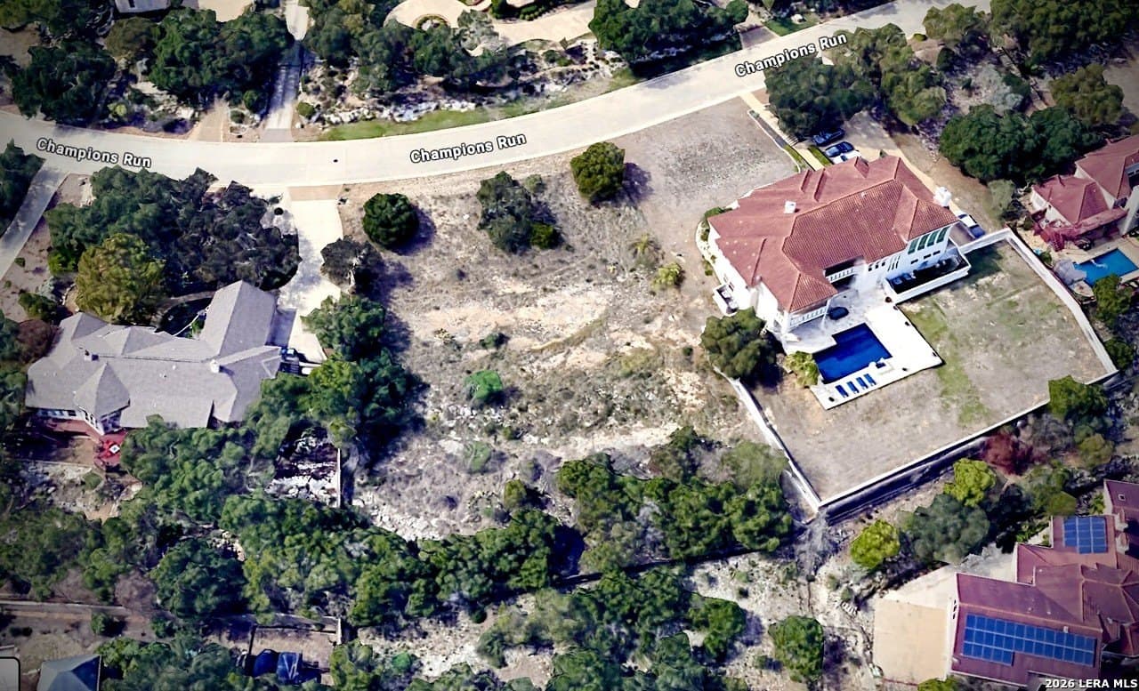 0.69 acres in Bexar County gallery image 2