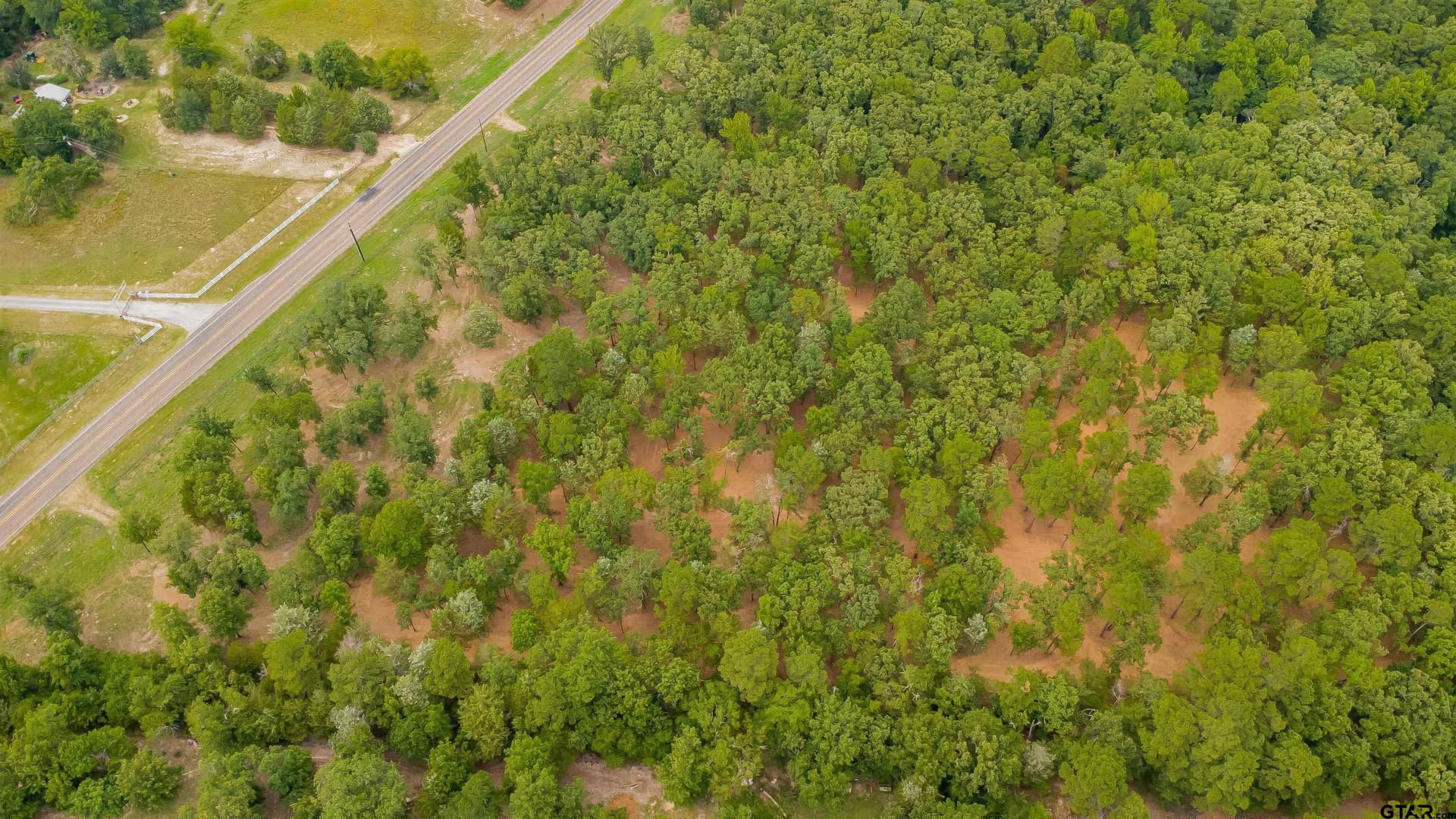 4.9 acres in Smith County gallery image 2