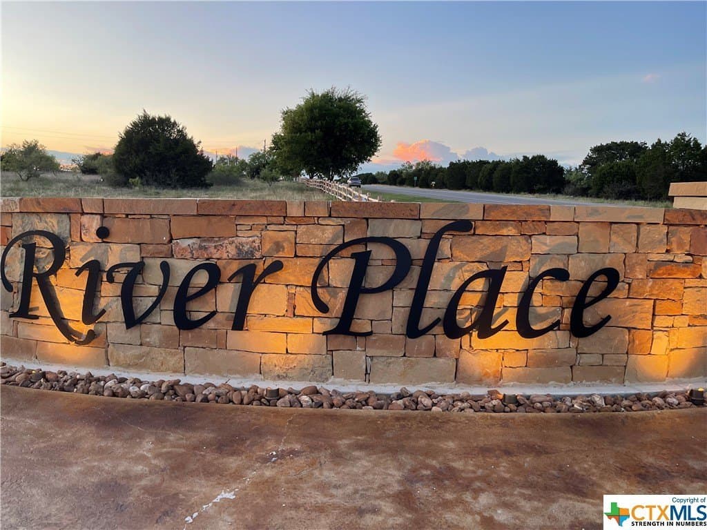2.01 acres in Lampasas County featured view