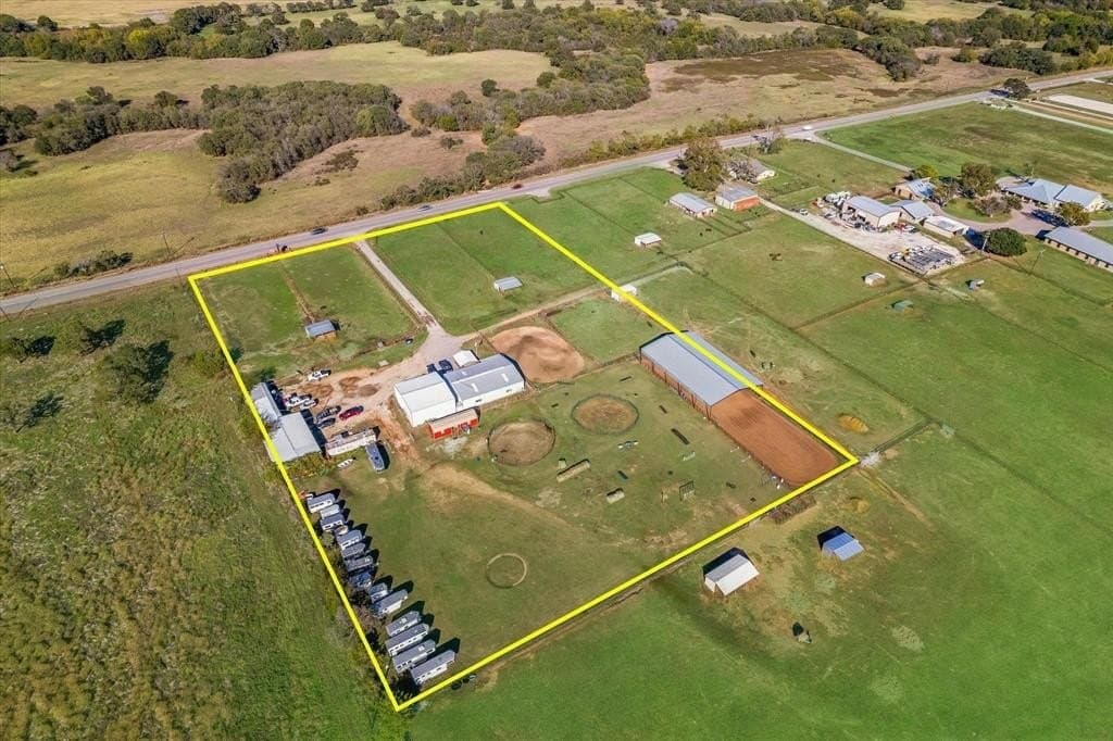 5.68 acres in Denton County gallery image 2