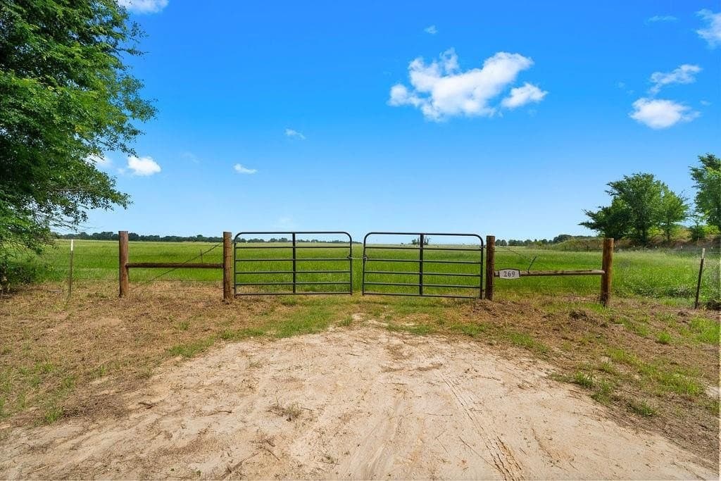 15.77 acres in Van Zandt County gallery image 2