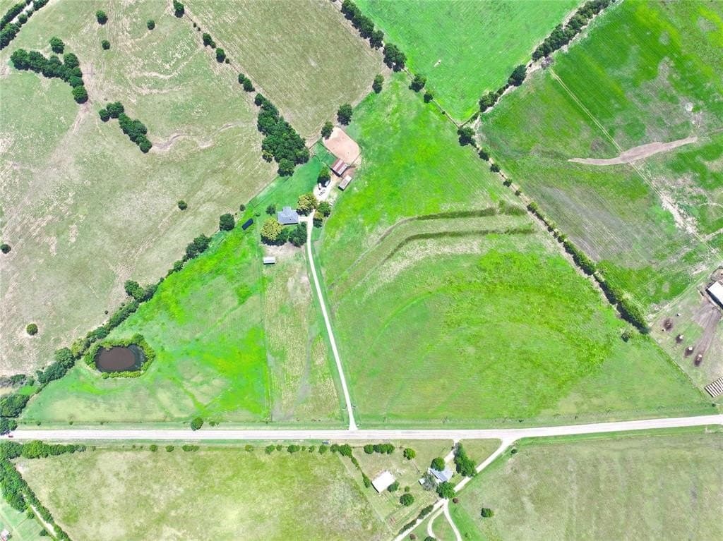 11 acres in Fannin County