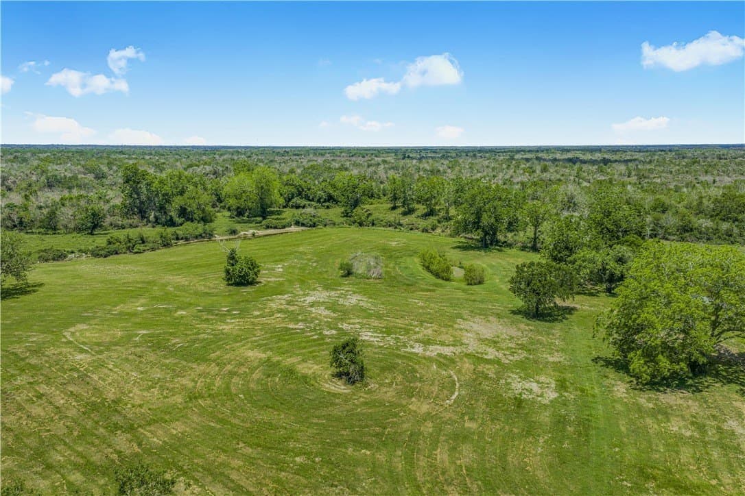 13.62 acres in Victoria County - photo 36