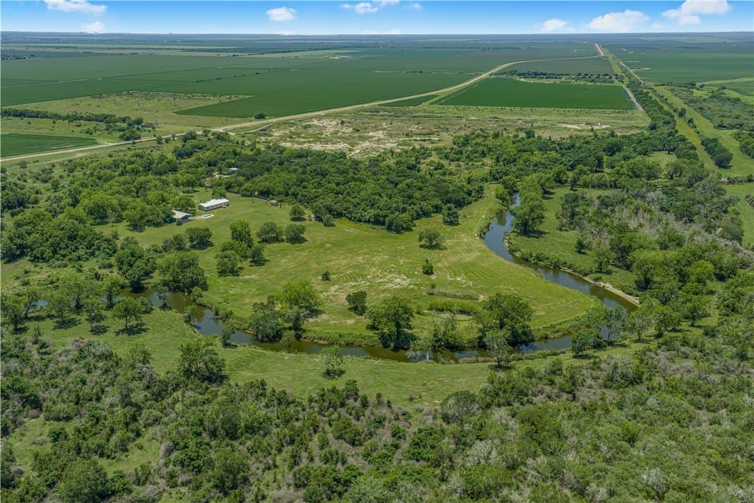 13.62 acres in Victoria County - photo 41