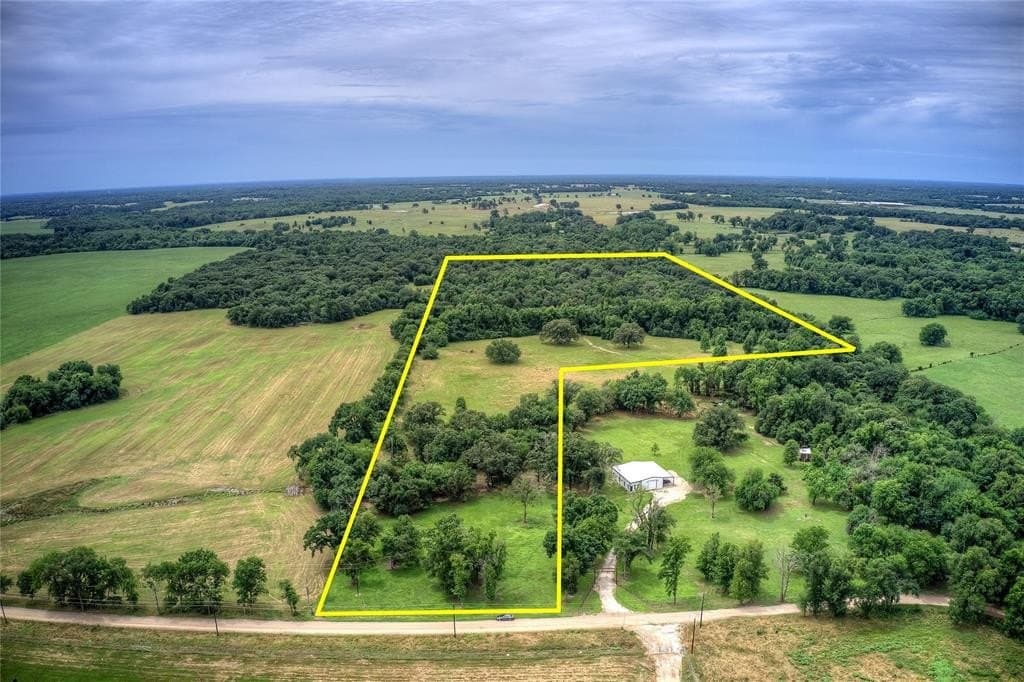 105 acres in Hopkins County