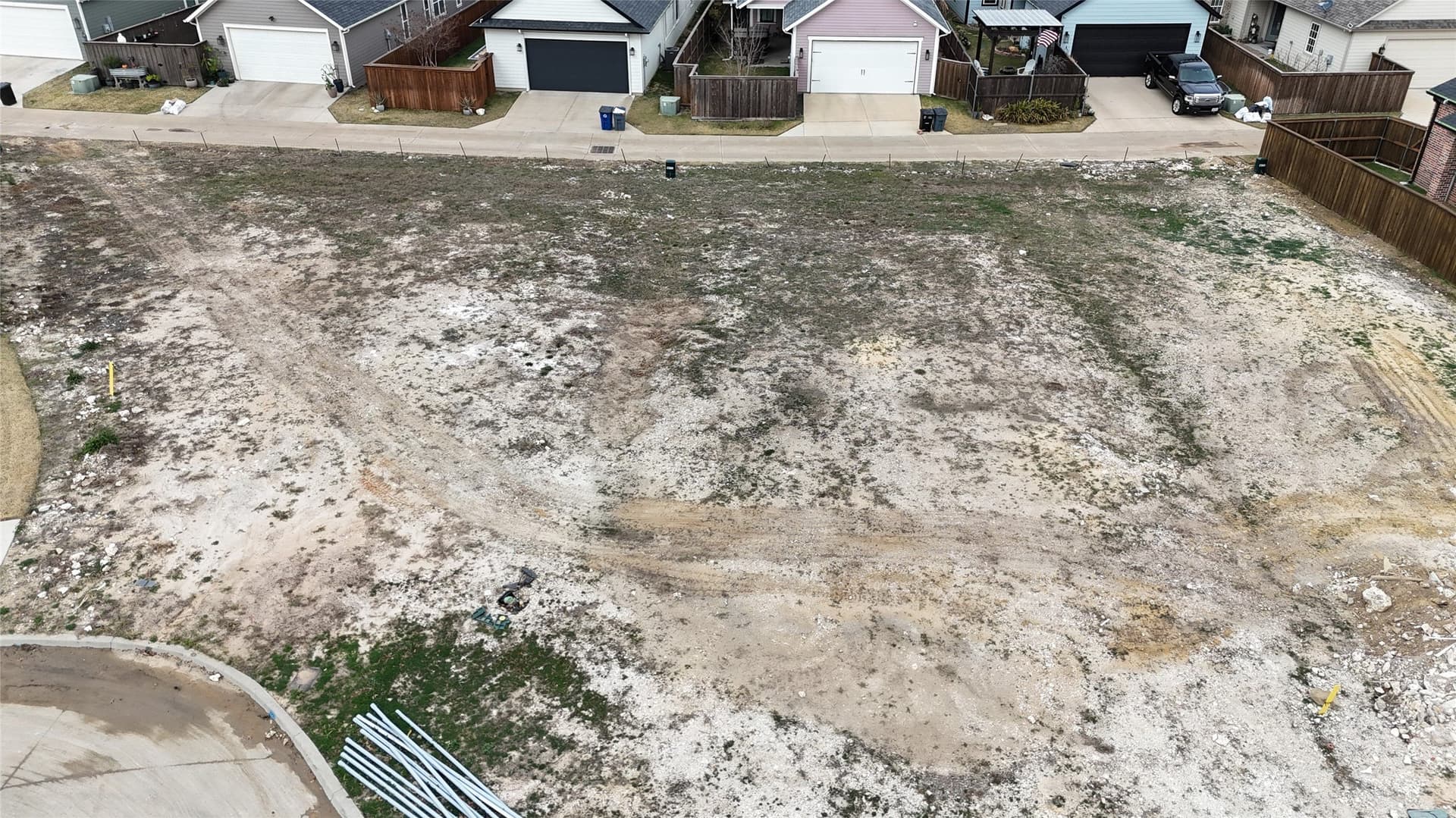 0.1 acres in Ellis County - photo 6