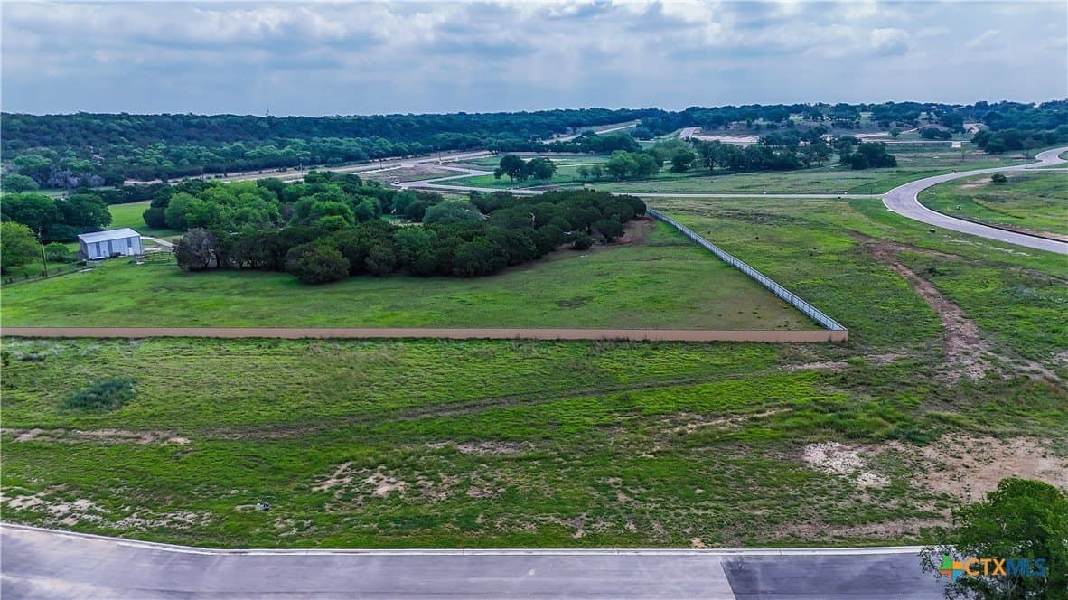 0.75 acres in Bell County - photo 2