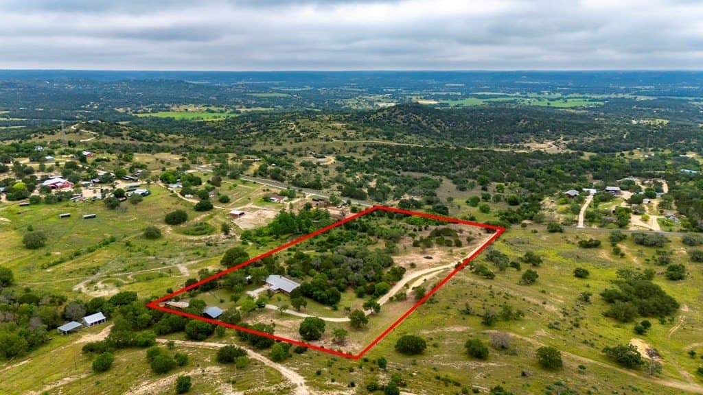 10 acres in Kerr County gallery image 4