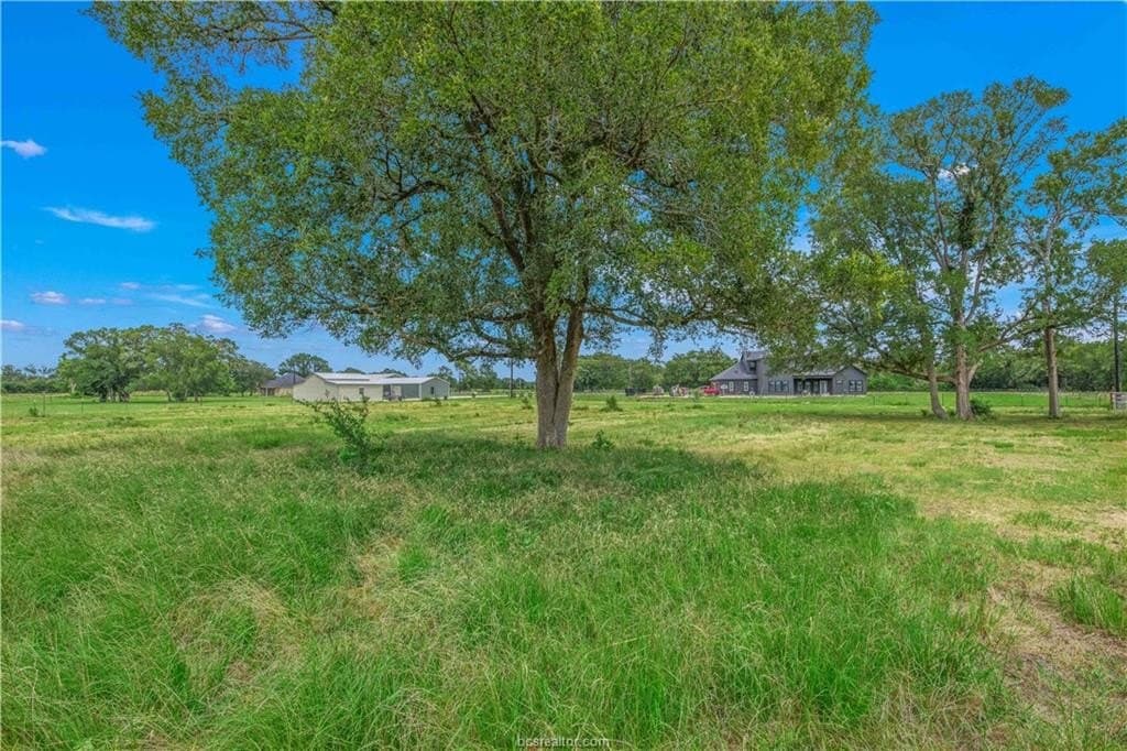 1.64 acres in Brazos County gallery image 4