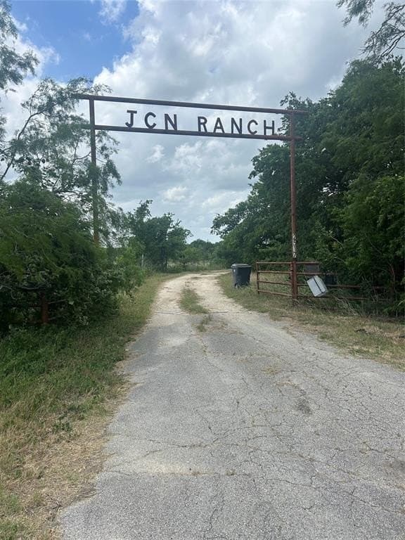 82.02 acres in Hill County