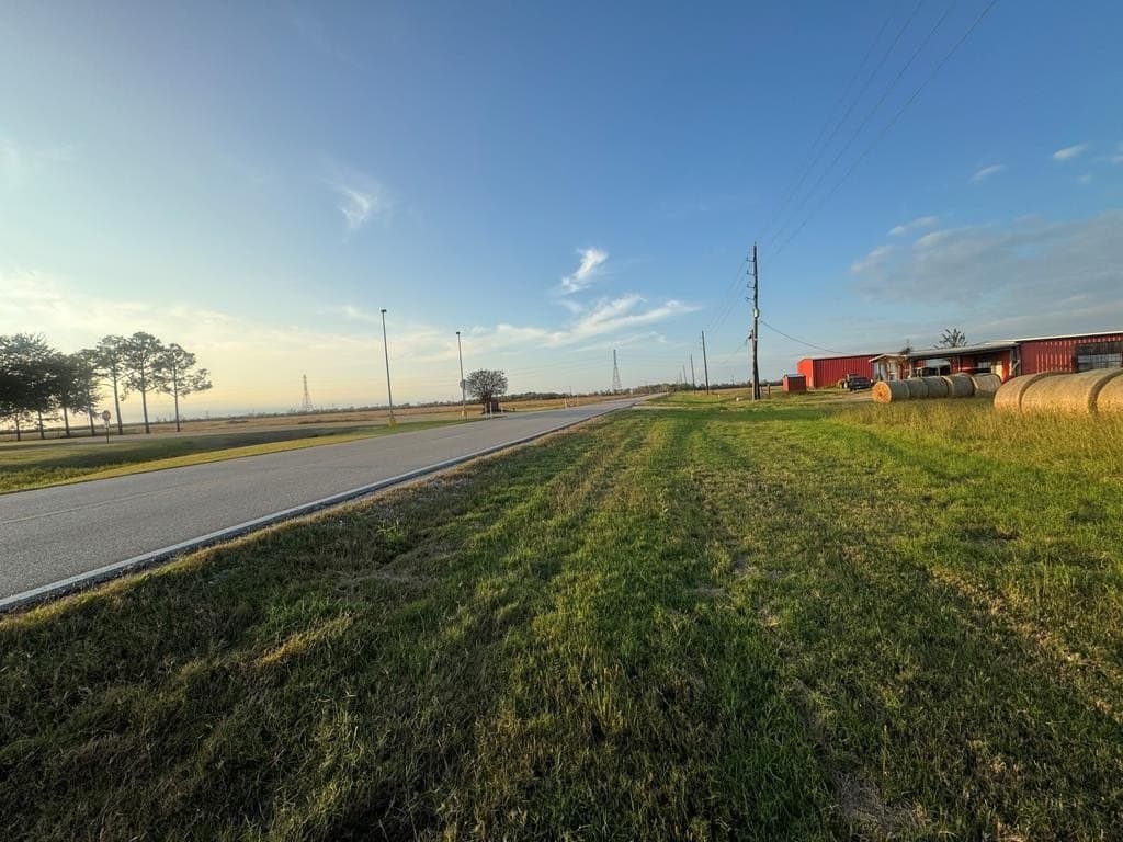 25 acres in Angleton County featured view