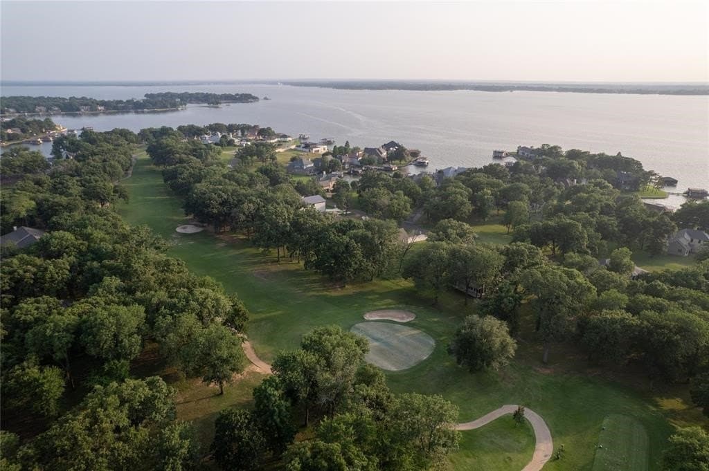 0.48 acres in Henderson County