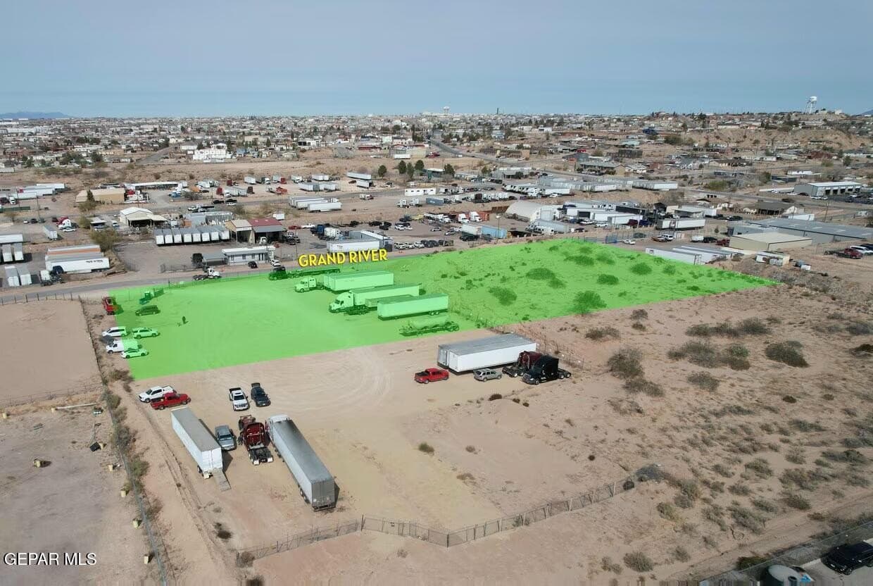 1.9 acres in El Paso County