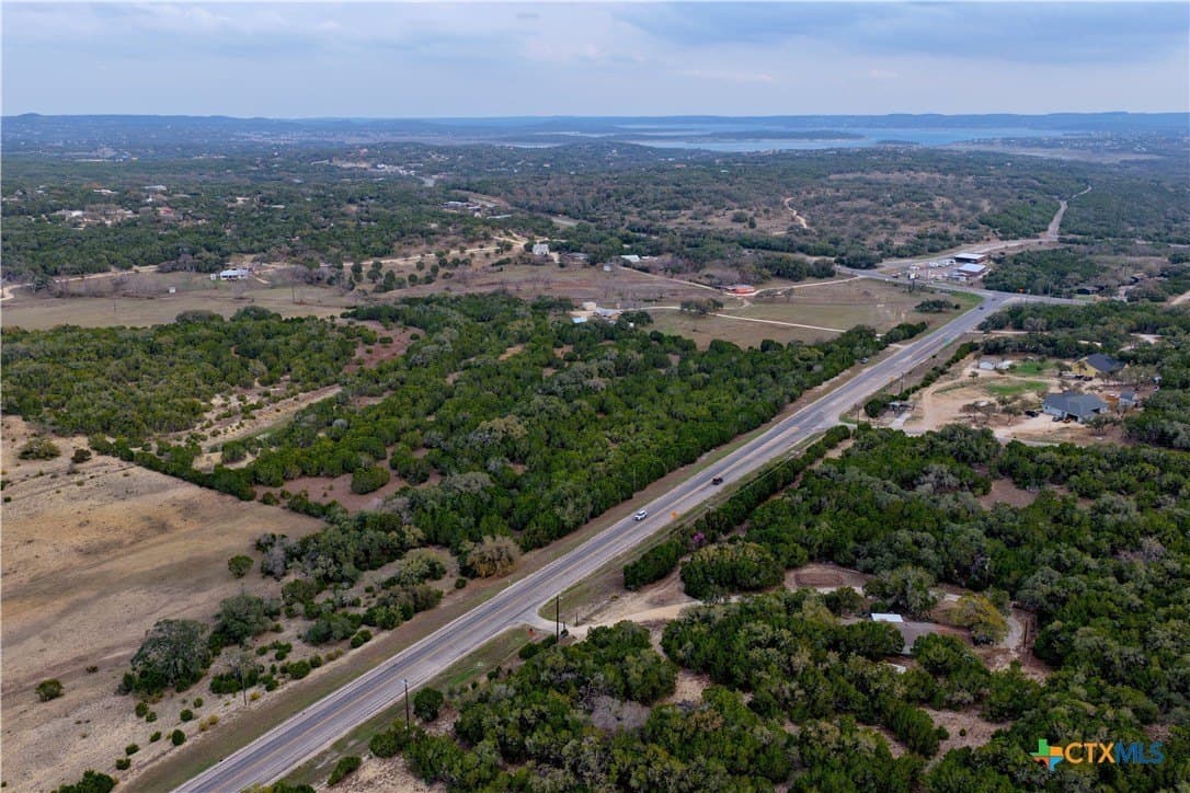 23.87 acres in Comal County gallery image 3