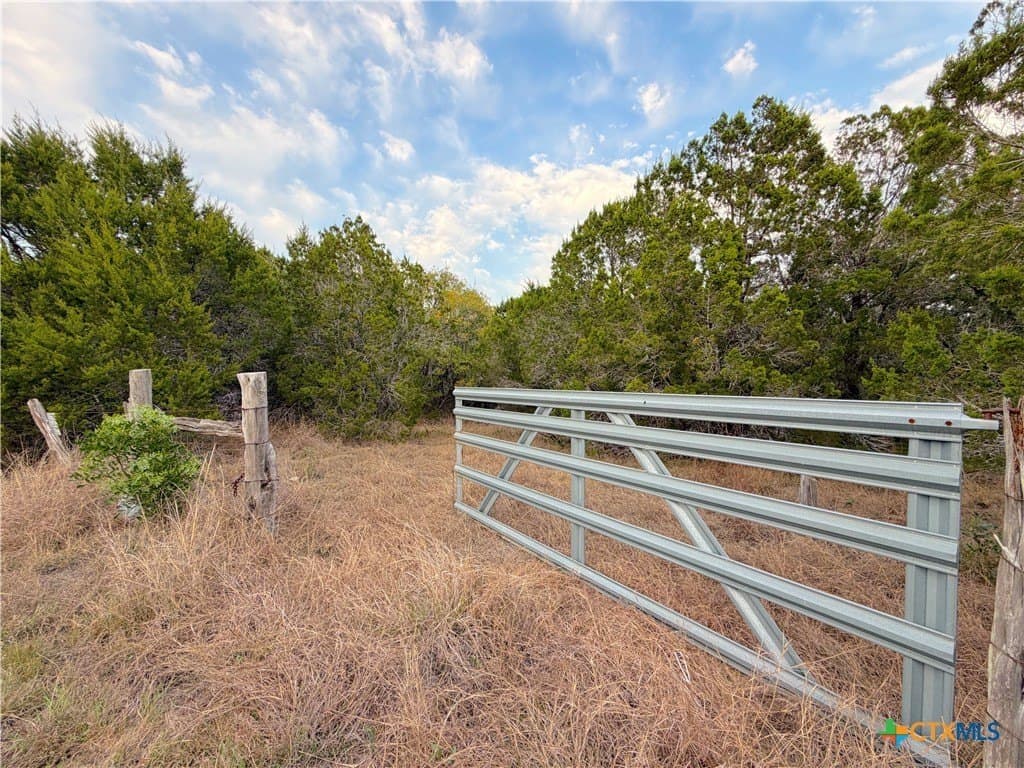 23.87 acres in Comal County - photo 10