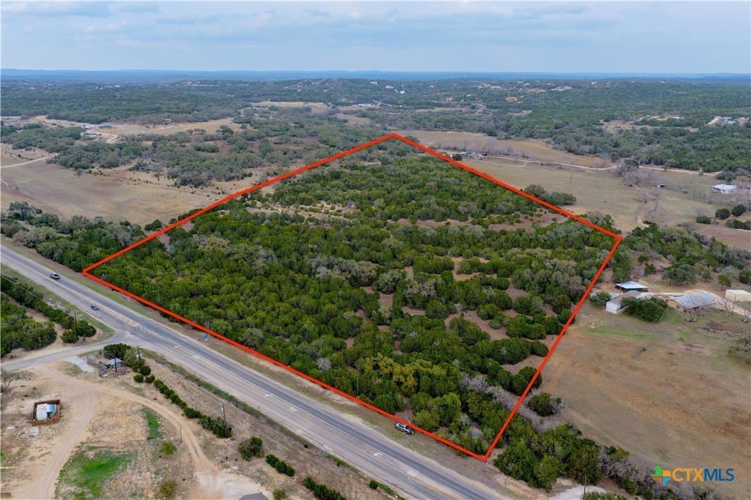 23.87 acres in Comal County gallery image 2
