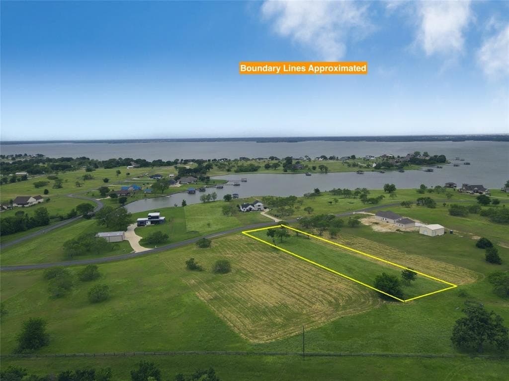 1.12 acres in Navarro County featured view