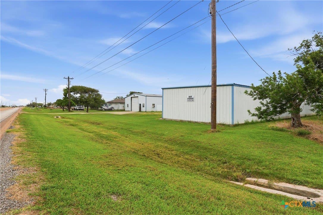 1 acres in Calhoun County - photo 6