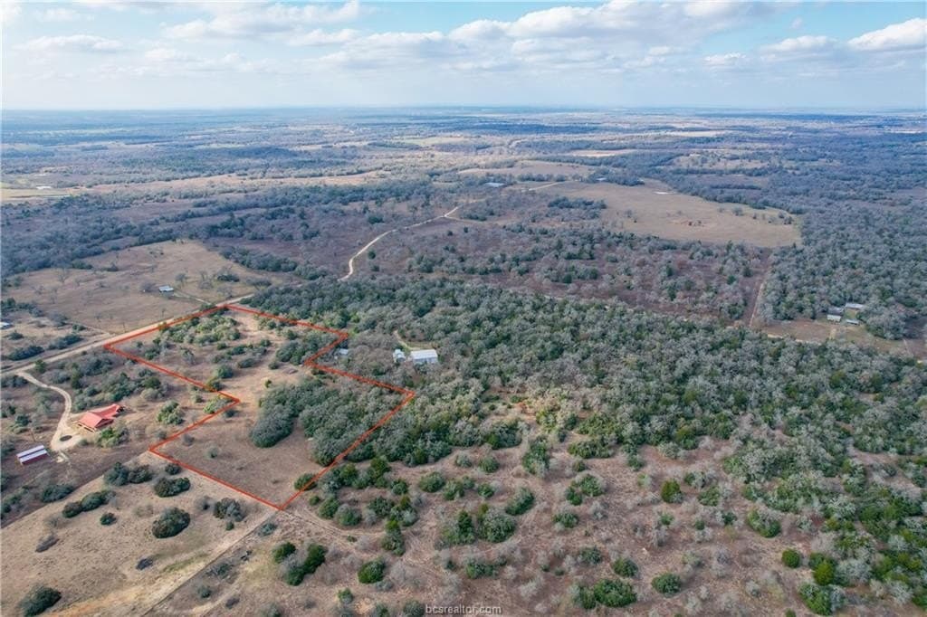 10.15 acres in Milam County gallery image 2