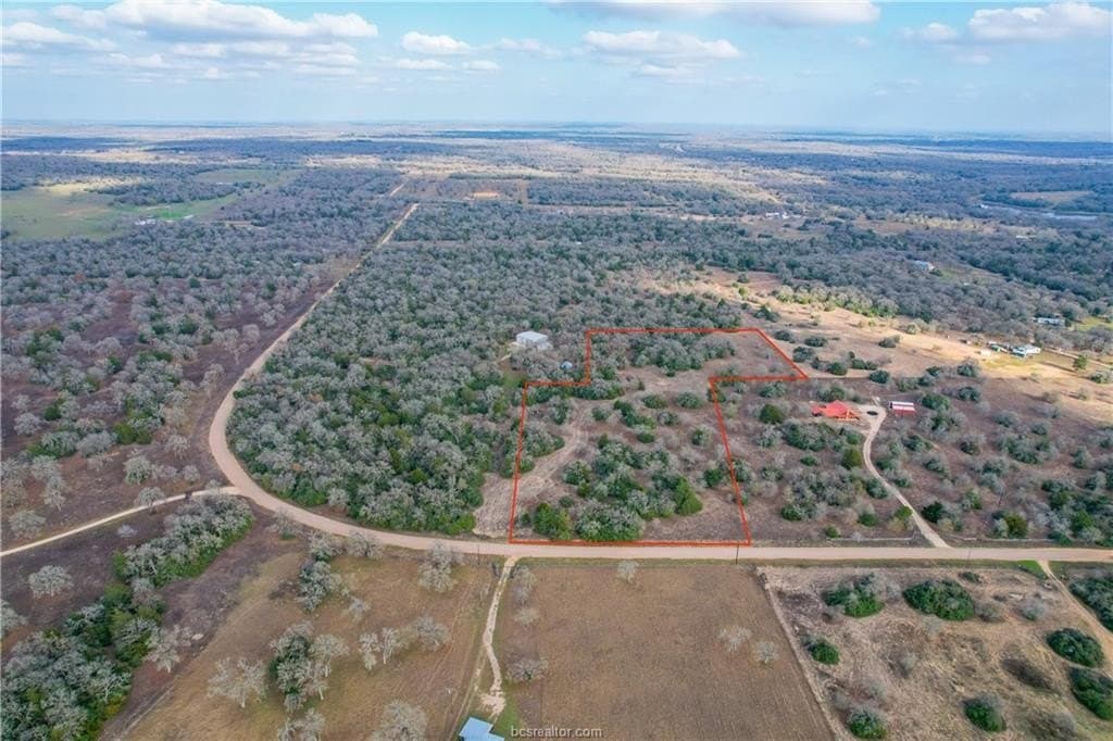 10.15 acres in Milam County