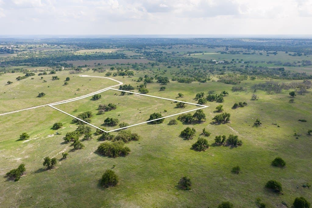 10 acres in Gillespie County gallery image 4