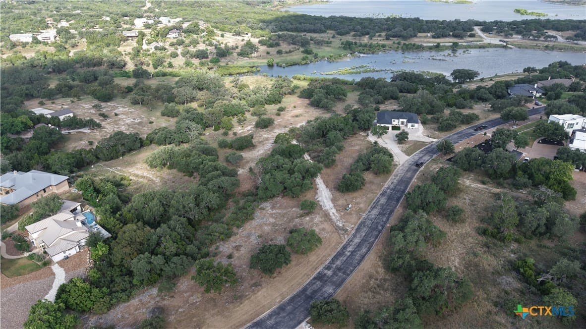 4.2 acres in Comal County - photo 7