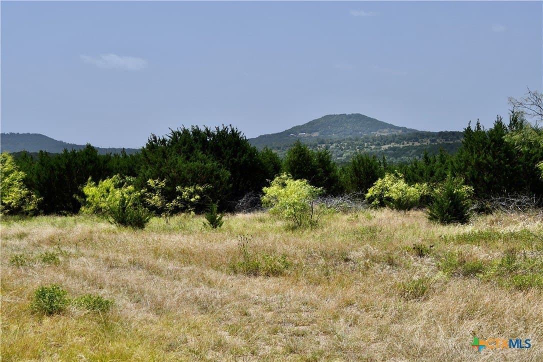 55 acres in Lampasas County