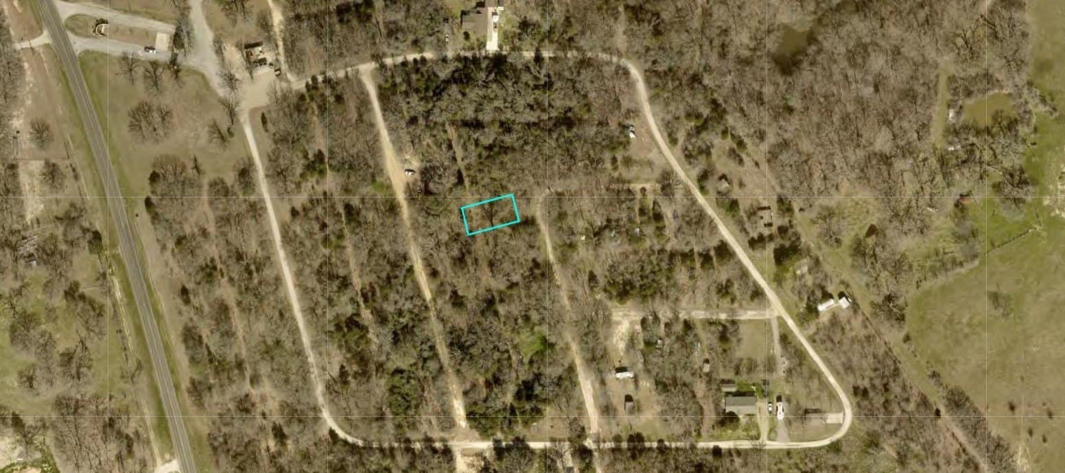 0.11 acres in Henderson County gallery image 2