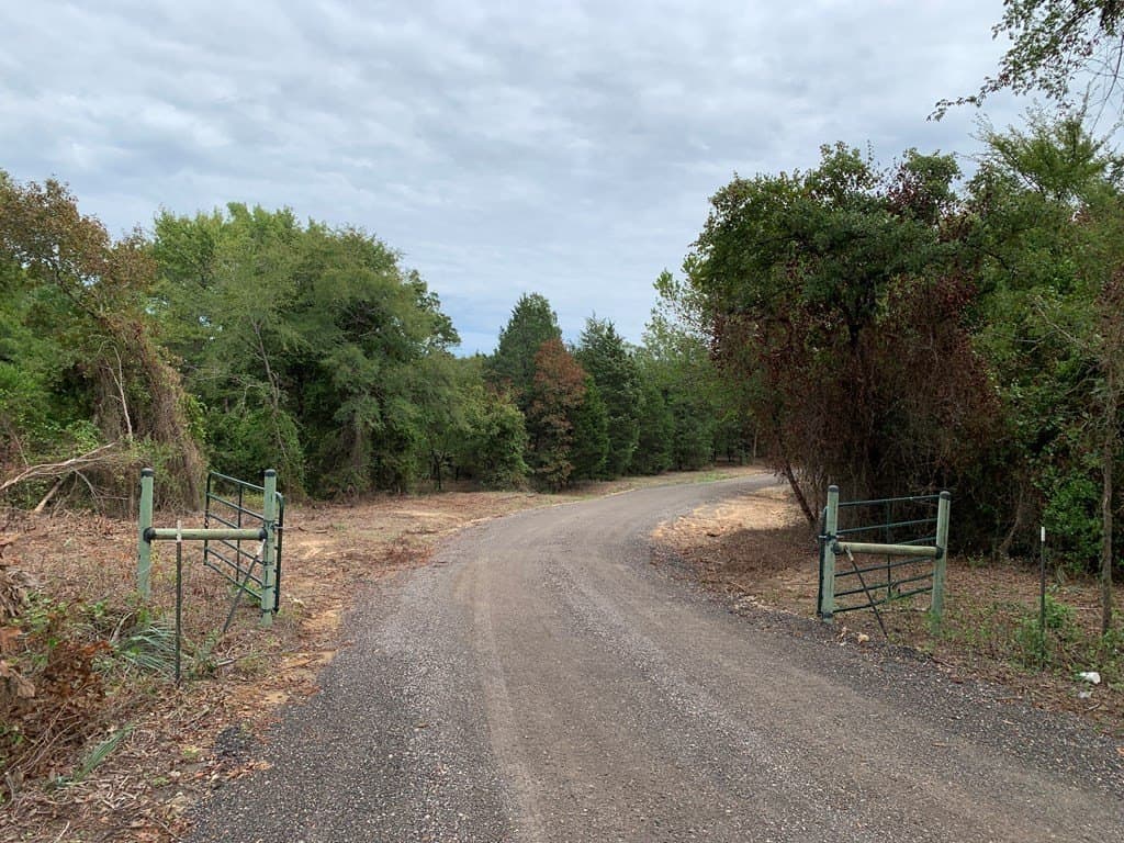 36.97 acres in HENDERSON County - photo 8