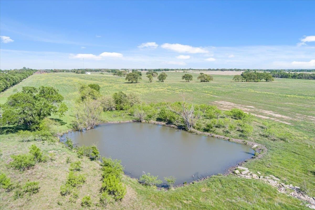 144 acres in McLennan County featured view