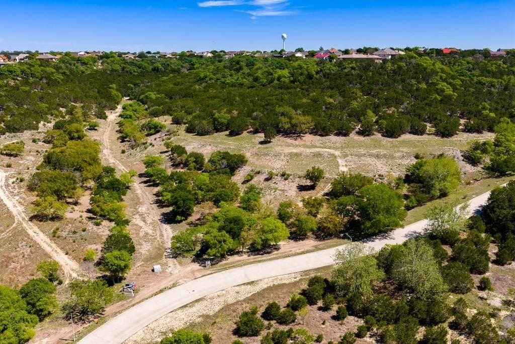 2.61 acres in Kerr County