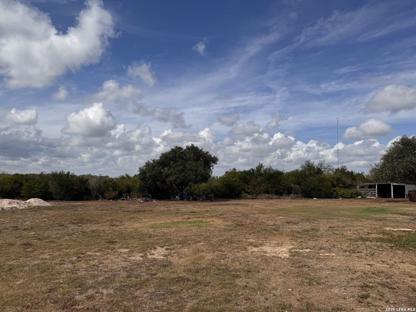 5.27 acres in Bee County - photo 3