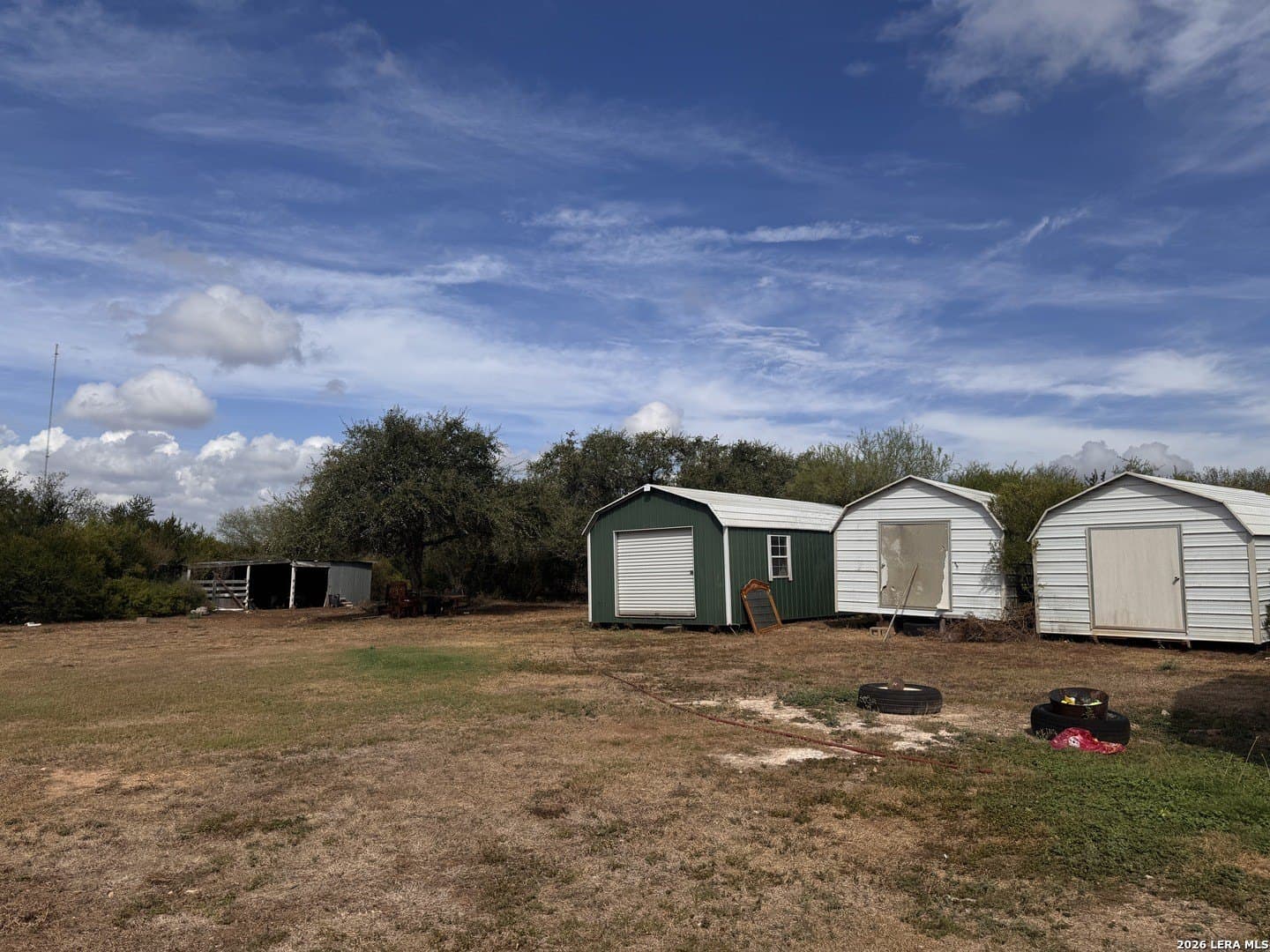 5.27 acres in Bee County - photo 7