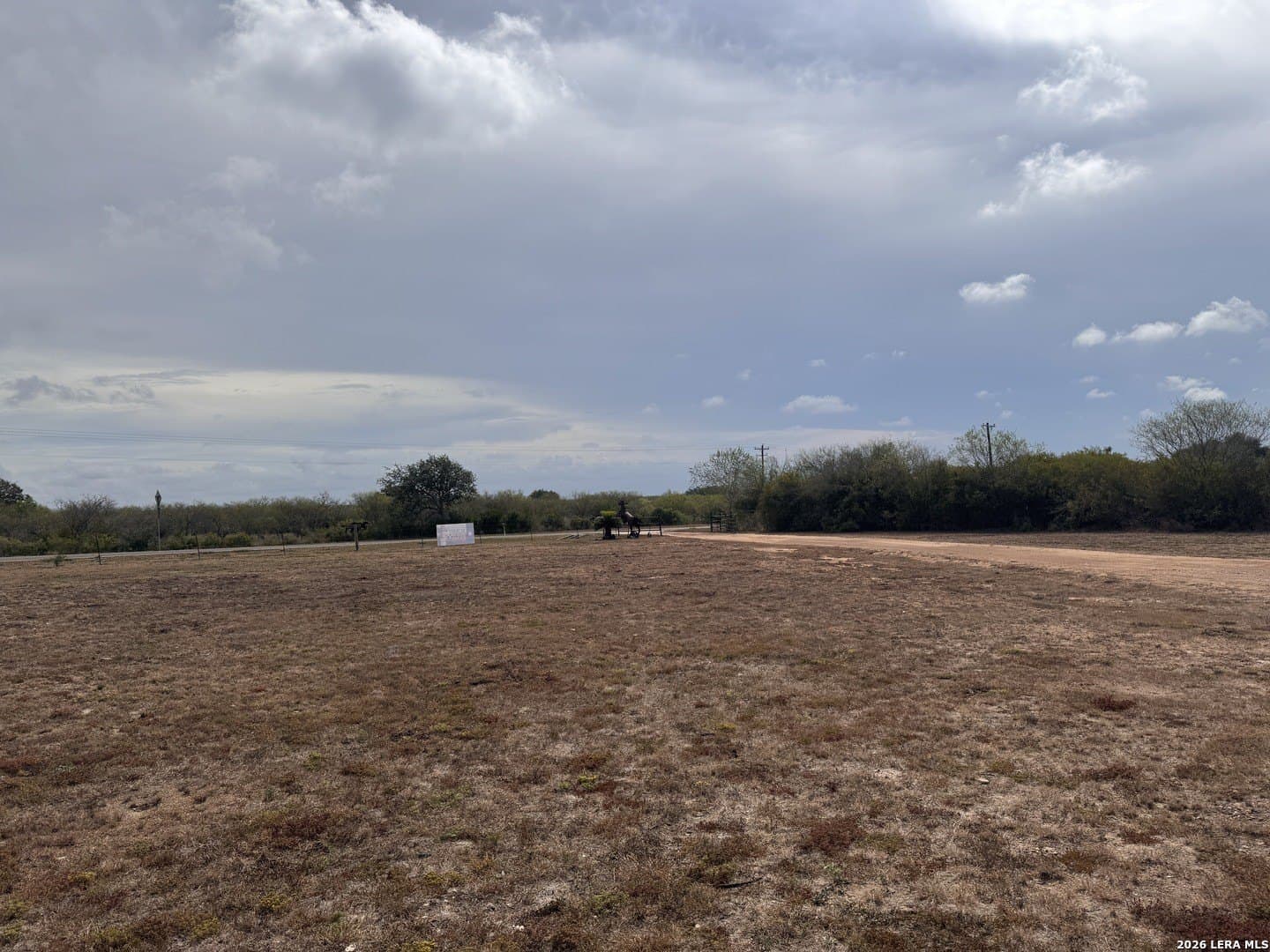 5.27 acres in Bee County - photo 5