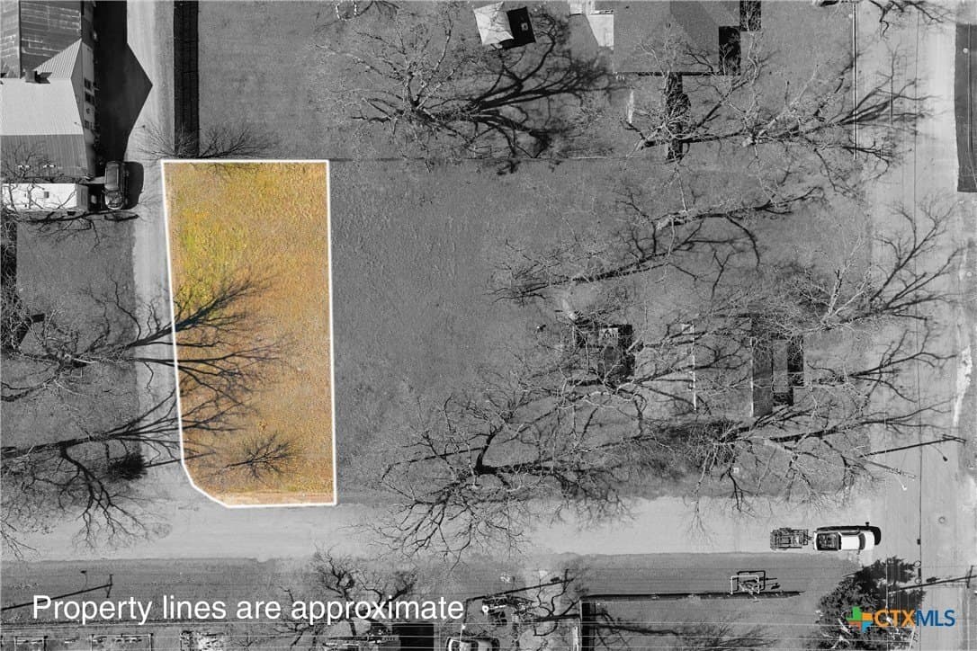 0.13 acres in Milam County gallery image 2