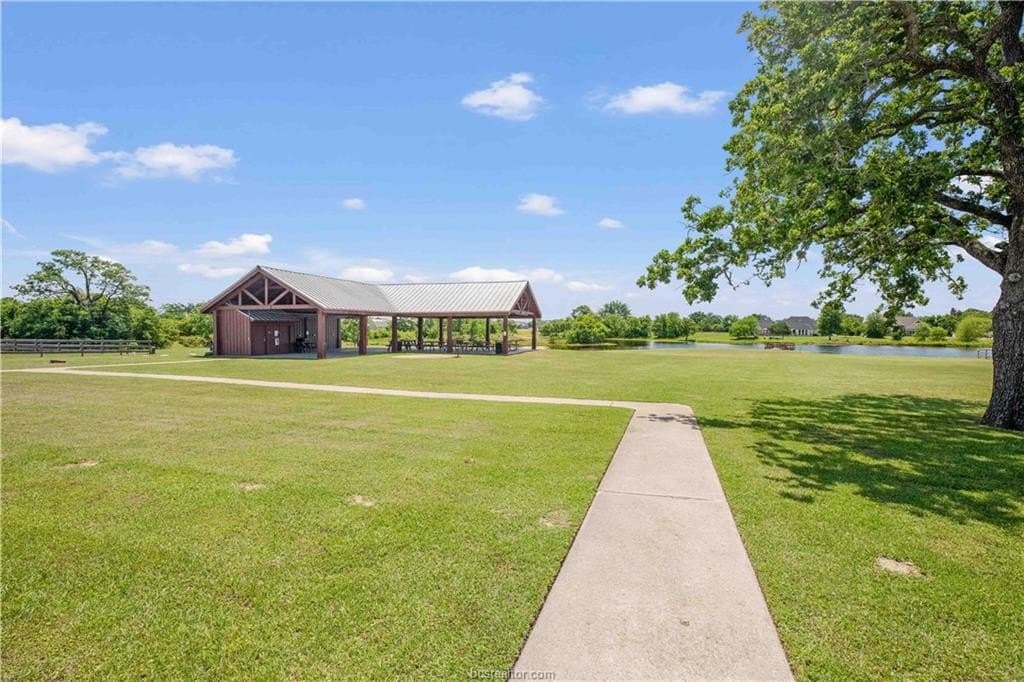 1.05 acres in Grimes County - photo 13