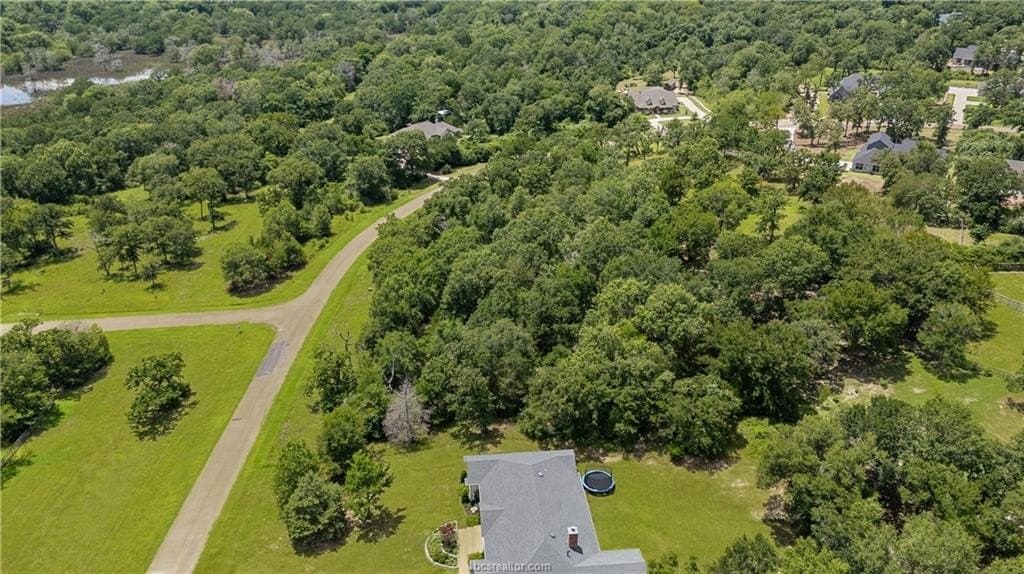 1.05 acres in Grimes County gallery image 3