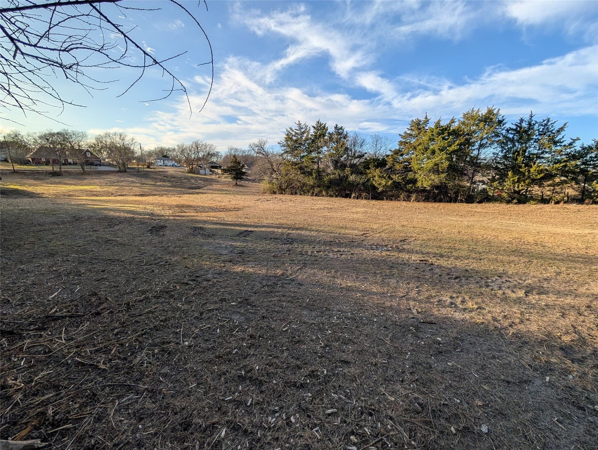 1.95 acres in Grayson County gallery image 2