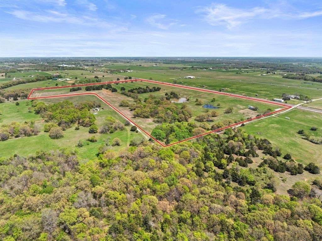 61.68 acres in Grayson County featured view