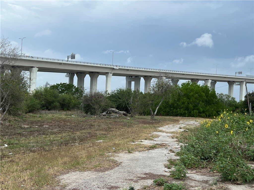 2.4 acres in Nueces County - photo 9