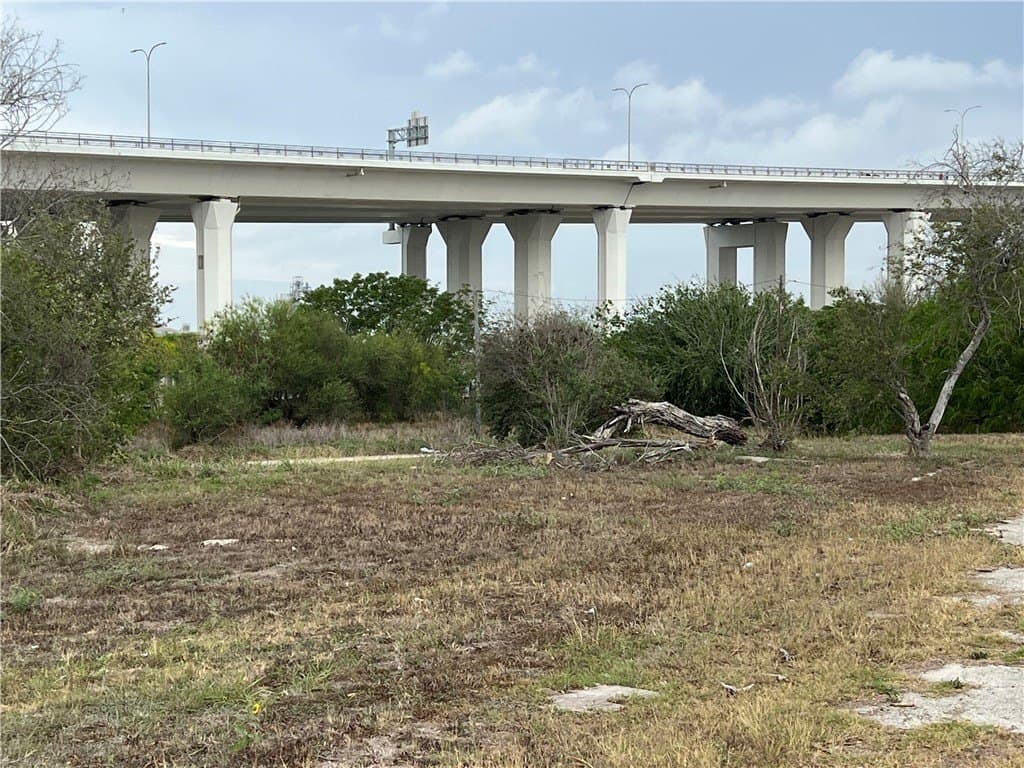 2.4 acres in Nueces County - photo 14