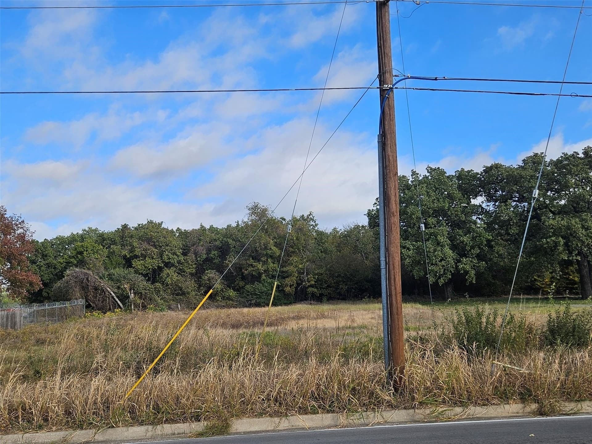 0.46 acres in Tarrant County - photo 2