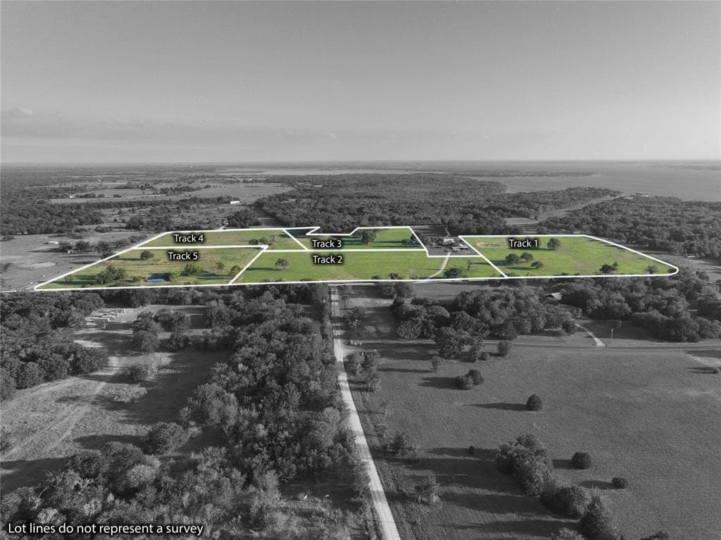 13.45 acres in Navarro County gallery image 2