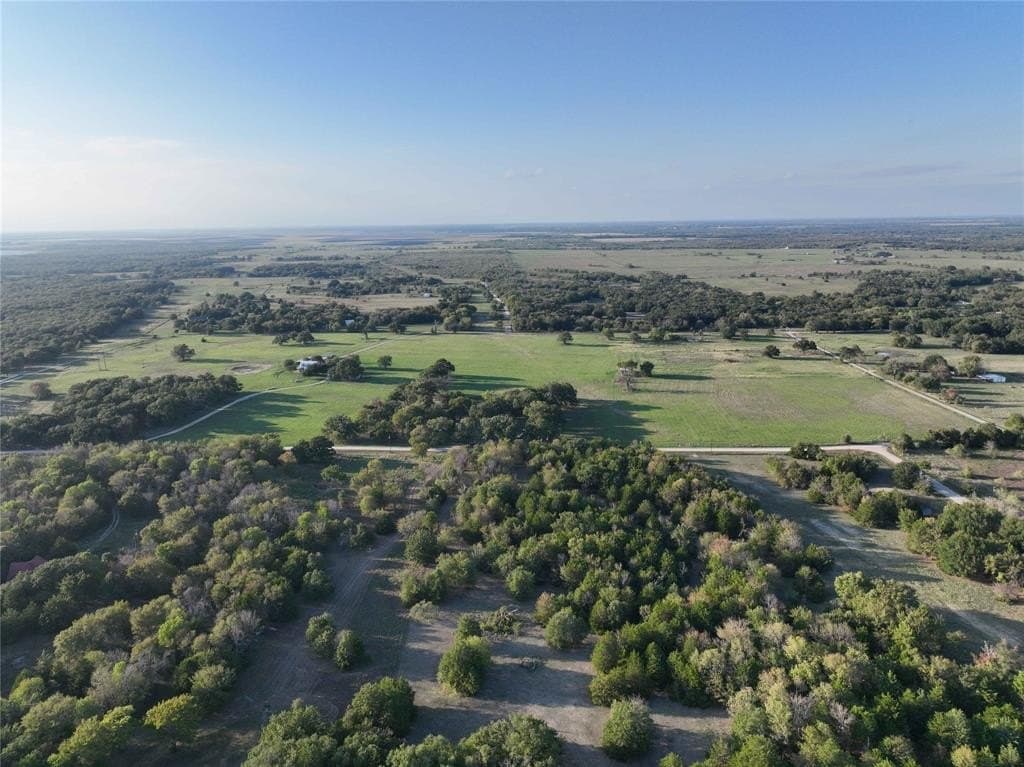 13.45 acres in Navarro County