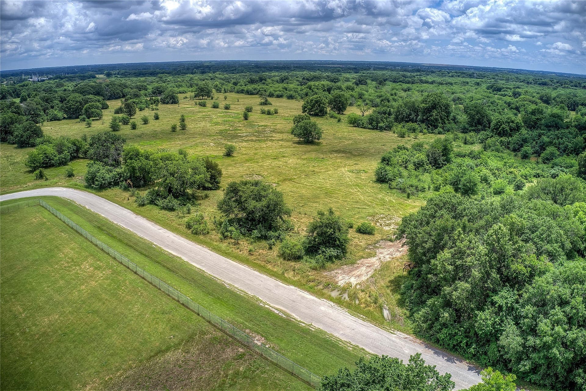 1.06 acres in Hunt County - photo 9