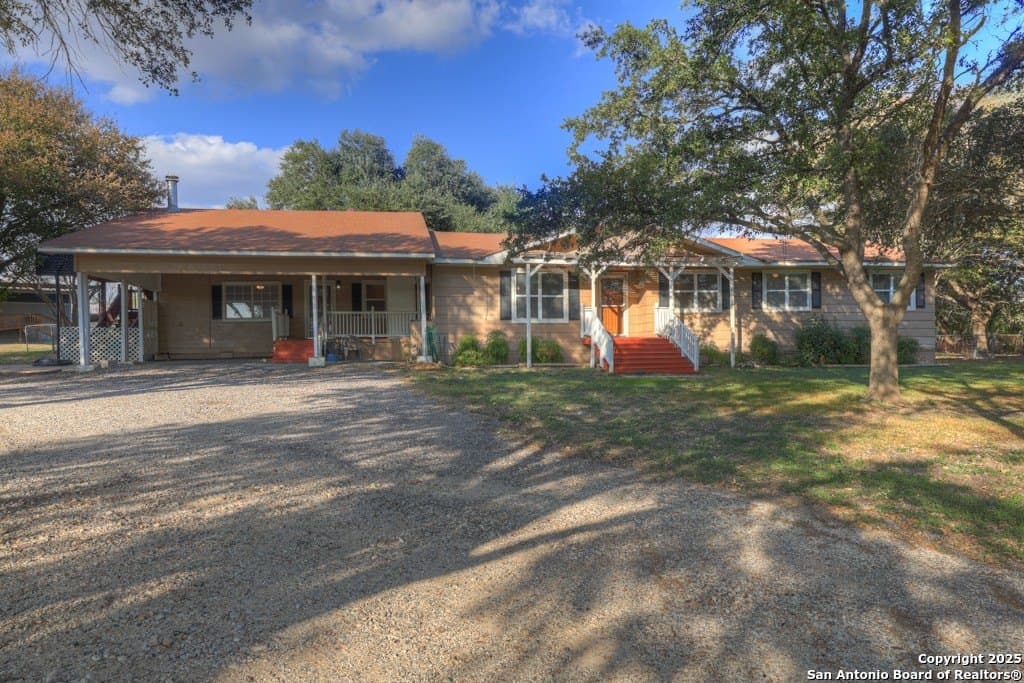 10.06 acres in Comal County gallery image 4