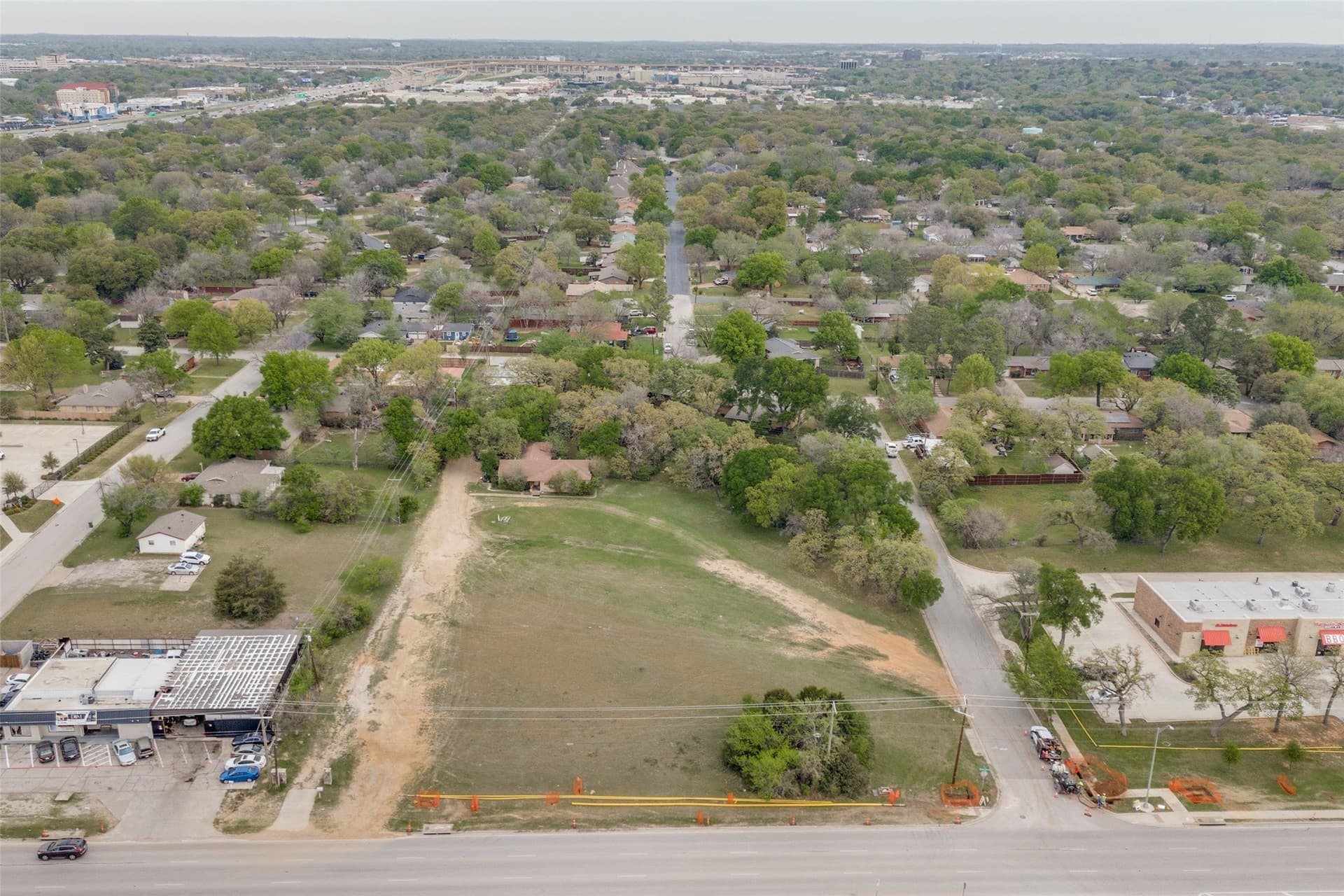 2.42 acres in Tarrant County gallery image 2