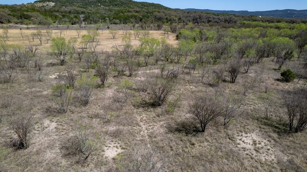 7 acres in Real County - photo 15