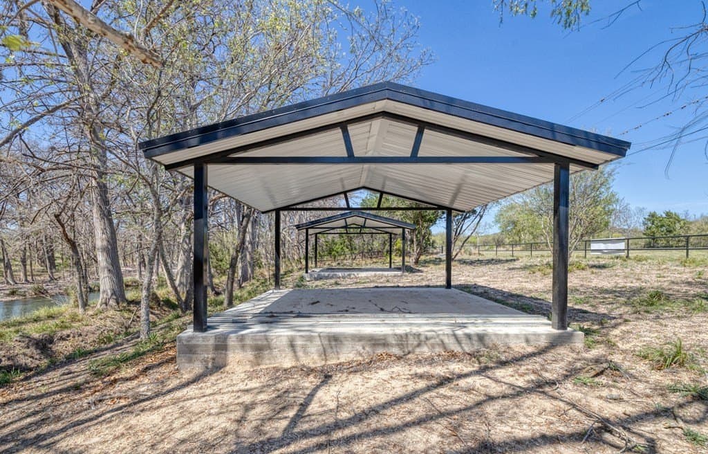 7 acres in Real County - photo 46